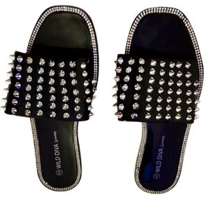 Wild Diva Black Open Toe Jelly Sandal With Spikes Size 5